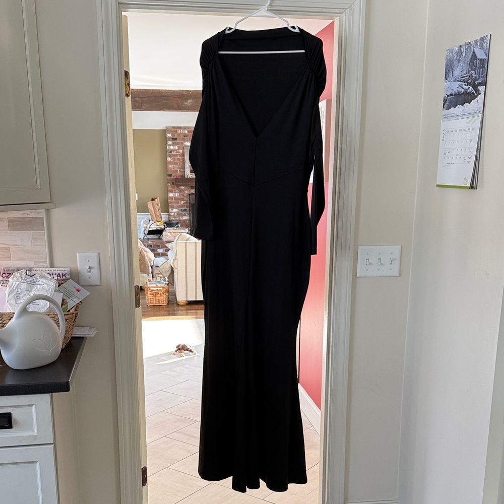 Chic Black Long Sleeve Dress